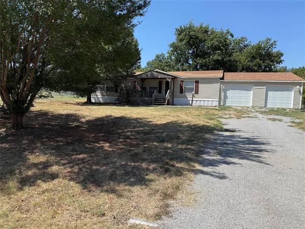 102 Castle Rock LN, Shawnee, OK 74804
