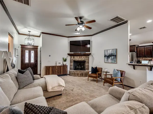 2204 NW 158th ST, Edmond, OK 73013