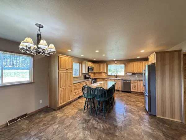 E2927 COUNTY ROAD GG, Iola, WI 54945