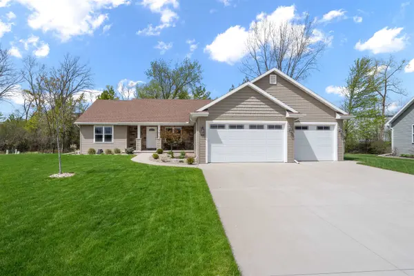 2078 W SUGAR CT, Appleton, WI 54913-2306
