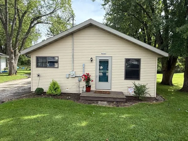 W7747 RAILROAD ST, Shiocton, WI 54170-8627