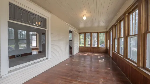 630 MILL ST, Manawa, WI 54949