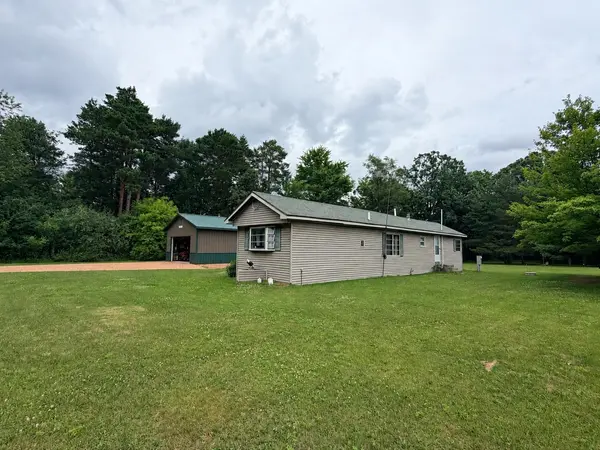 N5394 20TH AVE, Wild Rose, WI 54984