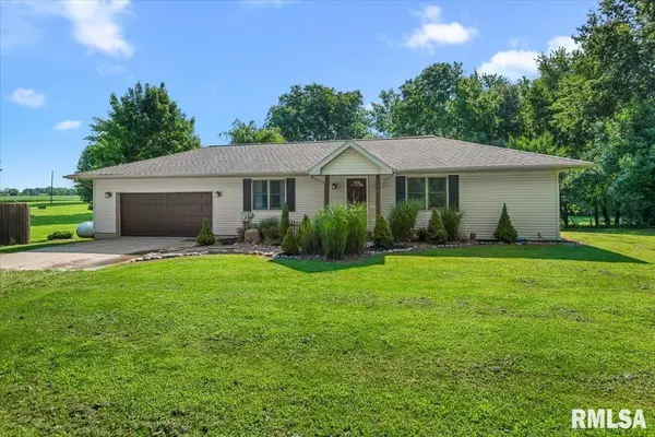 5710 Guest RD, Sherman, IL 62684