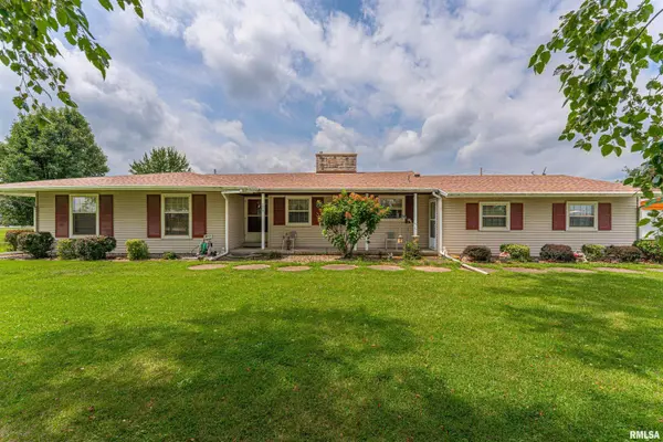 1216 N Topper DR, Mt Pulaski, IL 62548