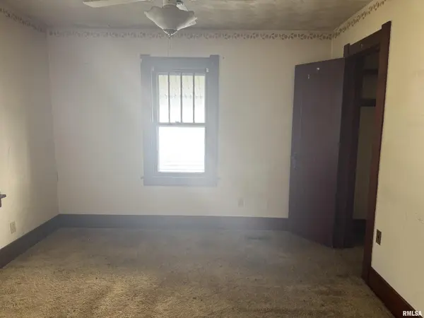742 W CENTER ST, Decatur, IL 62526