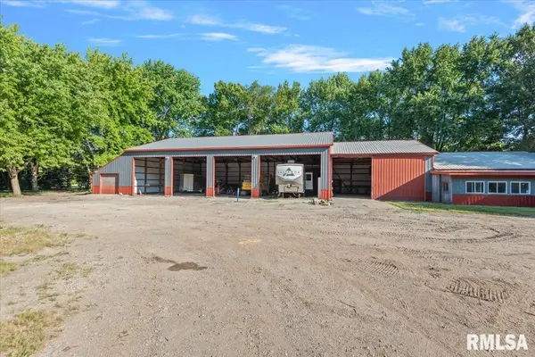 1850 S Camp Butler RD, Springfield, IL 62707
