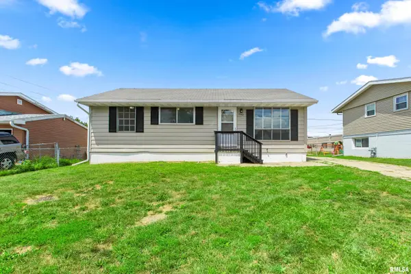 2282 KNOLLAIRE DR, Washington, IL 61571