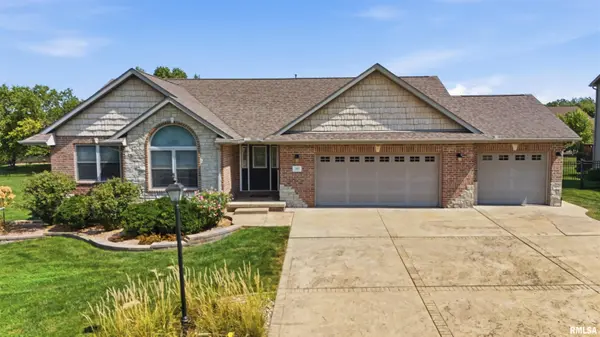 103 MIROMAR LN, Washington, IL 61571