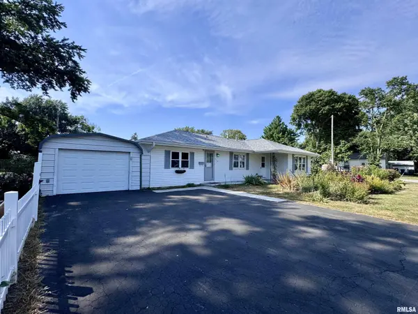 514 N Prairie RD, Macomb, IL 61455