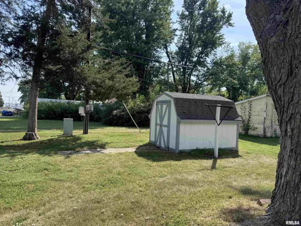 514 N Prairie RD, Macomb, IL 61455