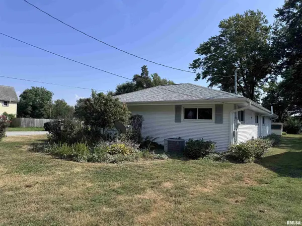 514 N Prairie RD, Macomb, IL 61455