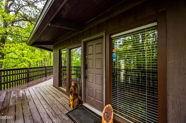 1923 E Arolla Court, Gatlinburg, TN 37738