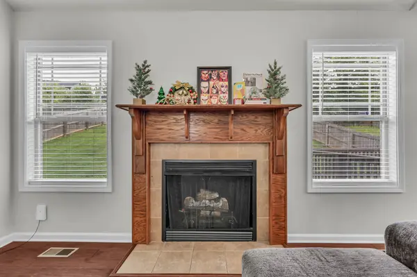1125 Ishee Dr, Clarksville, TN 37042