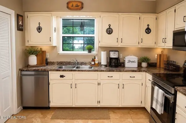 206 Heuer St, Sweetwater, TN 37874