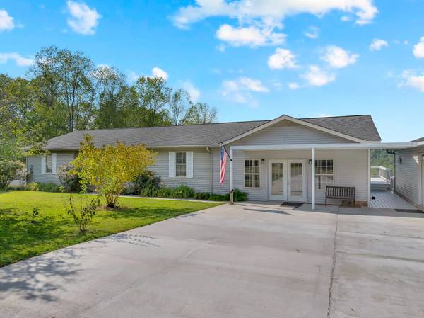 145 Lake Court Dr, Lynchburg, TN 37352