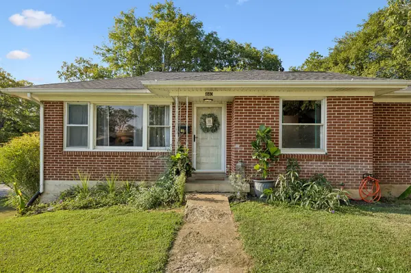440 8th Ave #S, Lewisburg, TN 37091