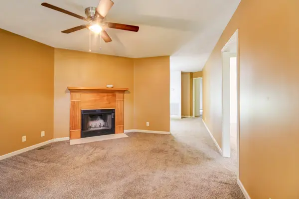 1035 Hot Shot Dr, Clarksville, TN 37042