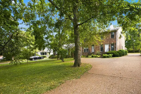 2308 Sharondale Drive, Nashville, TN 37215