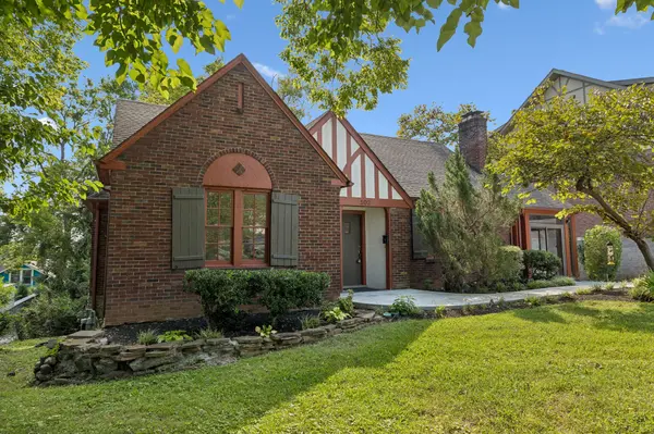 502 32nd Ave #S, Nashville, TN 37212