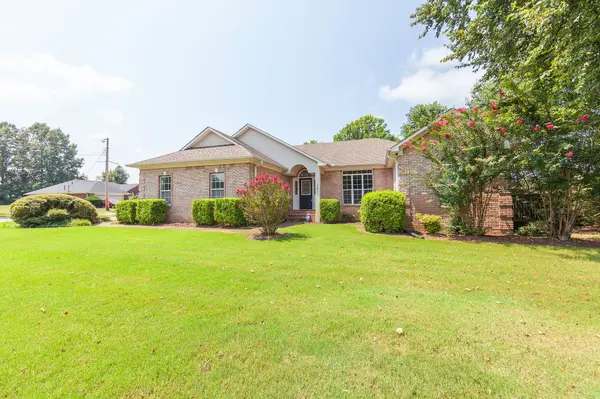 561 Gettysburg Dr, Jackson, TN 38305