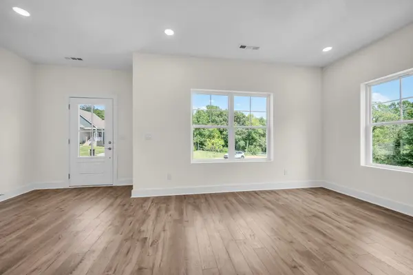 1026 Sycamore Ridge #E, Burns, TN 37029