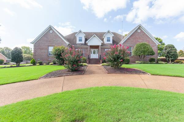 10 Bentwillow Cv, Jackson, TN 38305