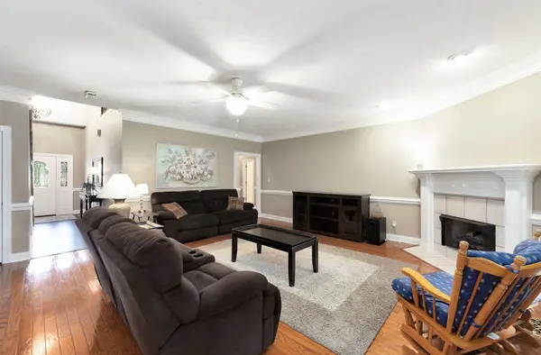 10 Bentwillow Cv, Jackson, TN 38305