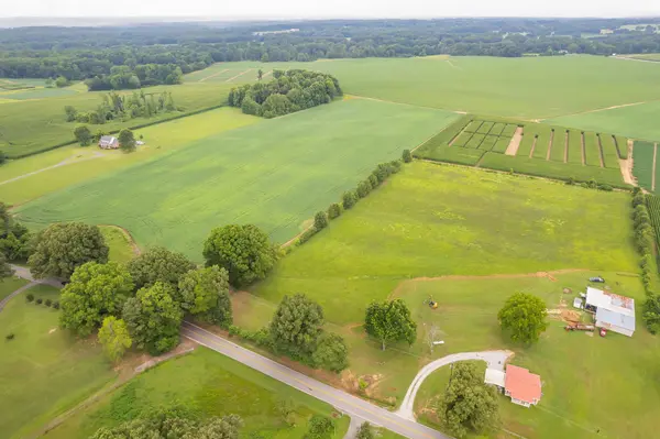 1069 Cotton Grove Rd, Jackson, TN 38305