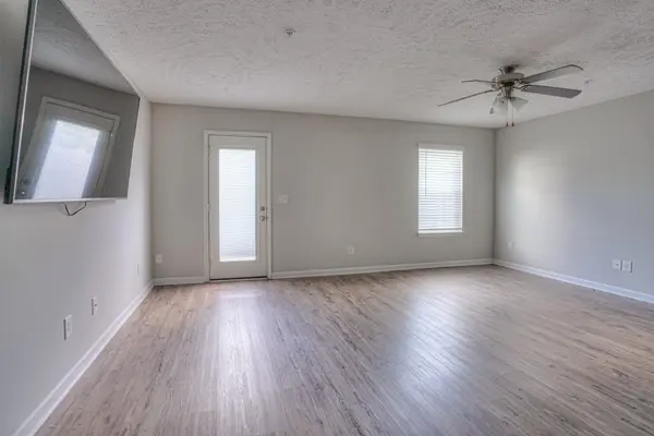 107 Latimer Dr, Smyrna, TN 37167