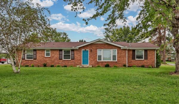 231 Alfred Dr, Clarksville, TN 37043