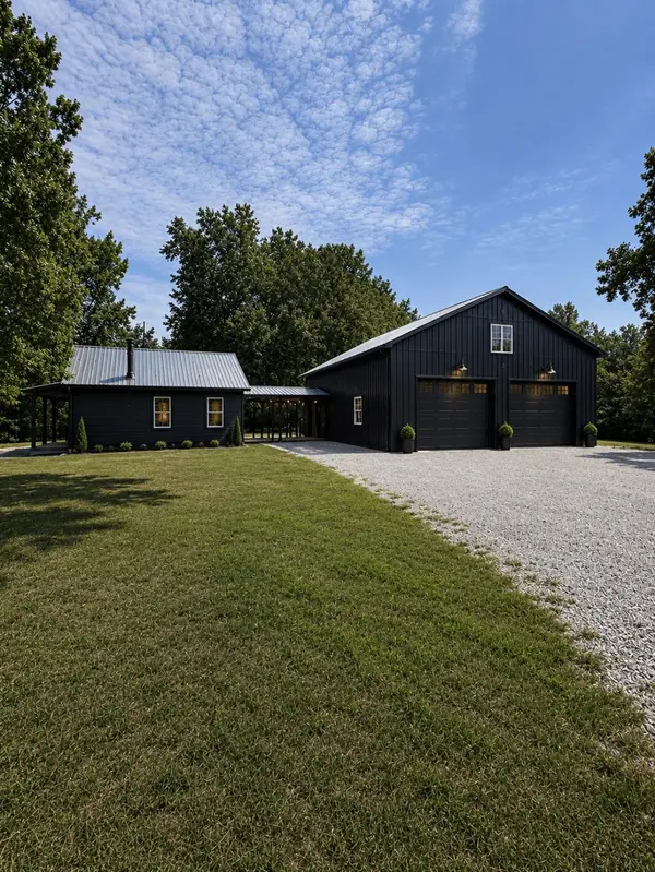 488 Lower Halls Mill Rd, Shelbyville, TN 37160