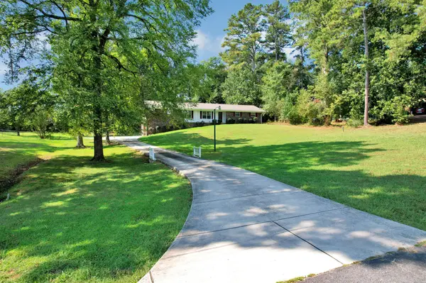 3725 Hopewell Dr #NW, Cleveland, TN 37312