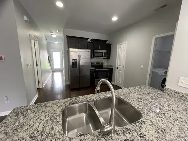 1605 Villa Cir, Lebanon, TN 37090