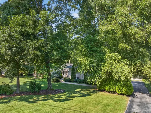 407 N Palisades Drive, Signal Mountain, TN 37377