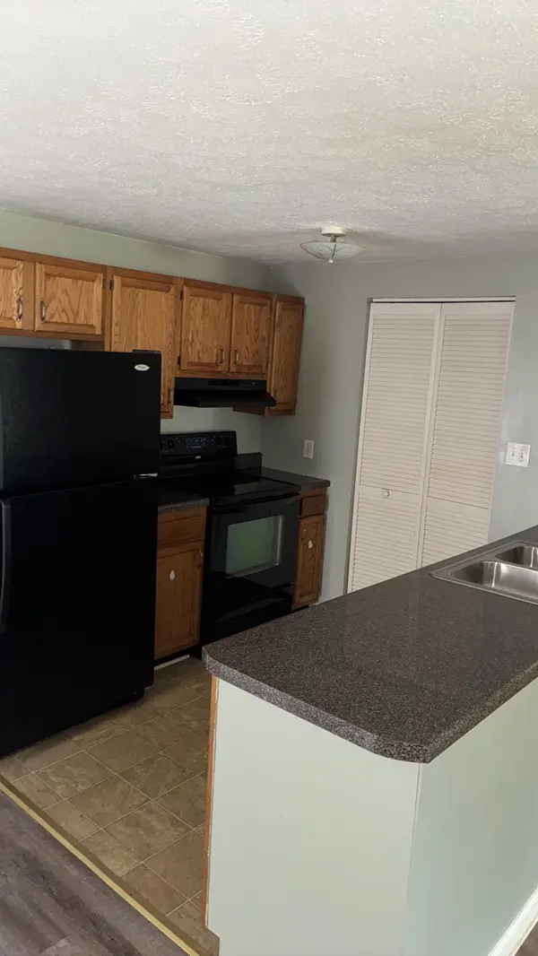 3422 Hermitage Dr, Hopkinsville, KY 42240