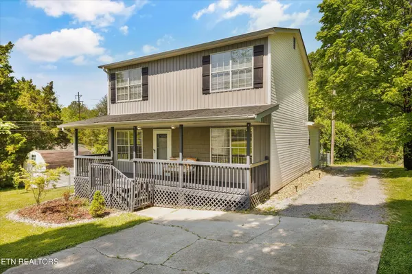 2403 Maple Drive, Knoxville, TN 37918