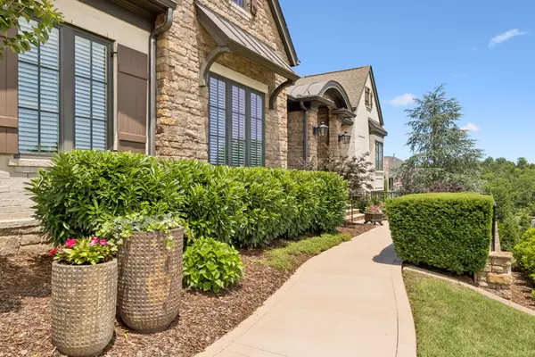 14 Ironwood Ln, Brentwood, TN 37027