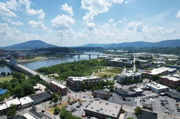 4 Cherokee Boulevard #225, Chattanooga, TN 37405