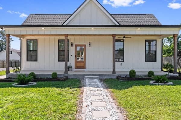 107 Shady St, Summertown, TN 38483
