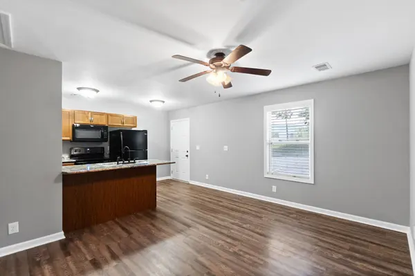 800 Martin St #B, Clarksville, TN 37040