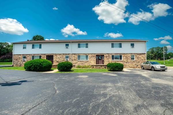 1326 Spring St #9, Dover, TN 37058