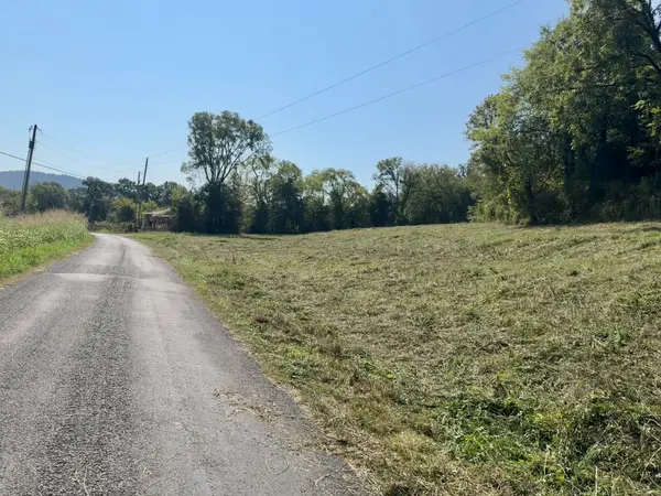 4 Oakley Rd, Liberty, TN 37095
