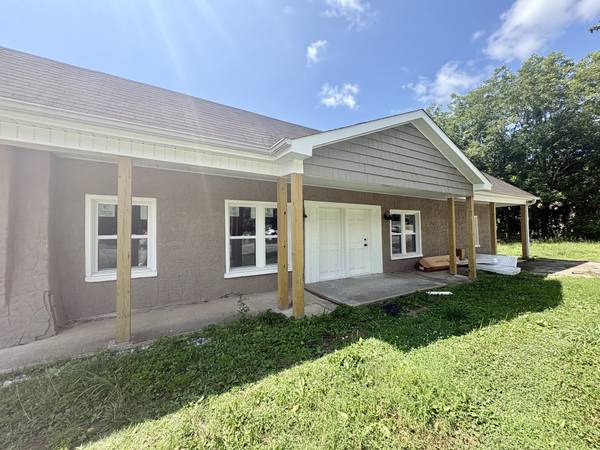 901 Winchester Hwy #1, Fayetteville, TN 37334