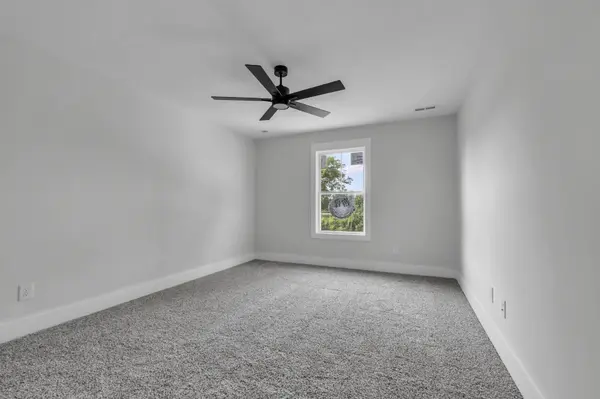 345 Wesson Dr, Clarksville, TN 37043