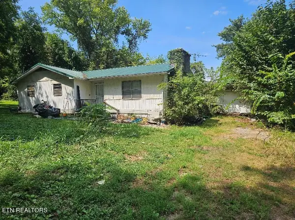 3561 Grade Rd, Rockford, TN 37853