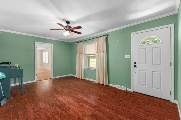 196 Greenwood Dr, Mcminnville, TN 37110