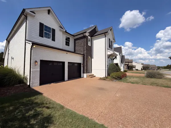 1113 McClellan Ln, Nolensville, TN 37135
