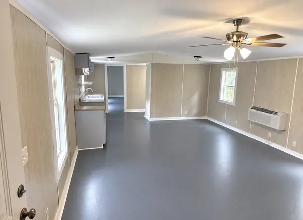 212 Poplar Dr, Beechgrove, TN 37018