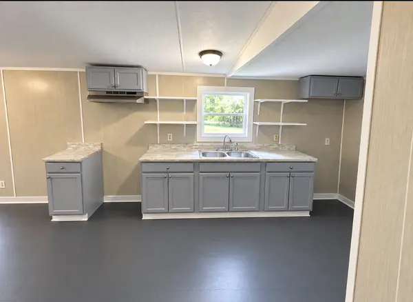 212 Poplar Dr, Beechgrove, TN 37018